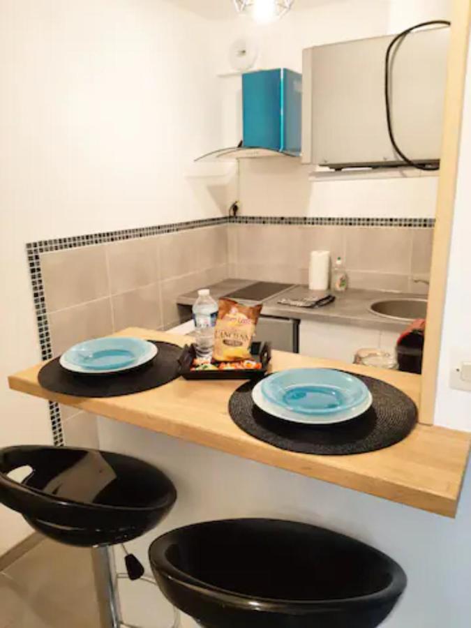 Le Petit Charmeur, Parking, Wifi, Gare Lejlighed Flers  Eksteriør billede
