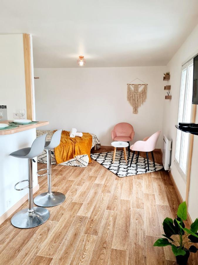 Le Petit Charmeur, Parking, Wifi, Gare Lejlighed Flers  Eksteriør billede