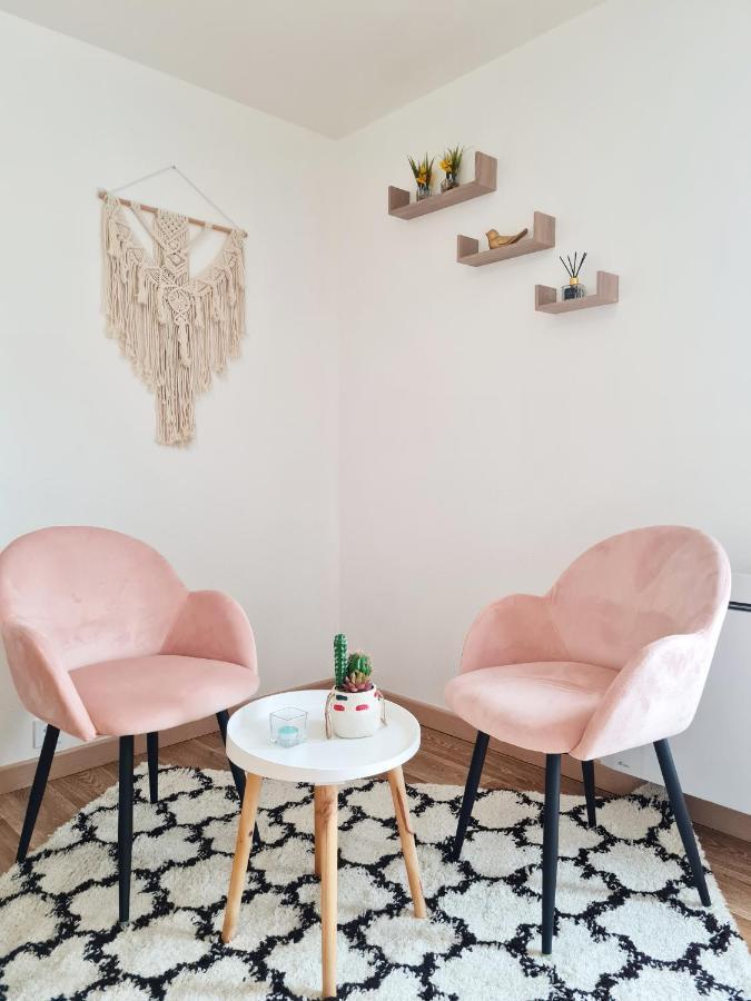 Le Petit Charmeur, Parking, Wifi, Gare Lejlighed Flers  Eksteriør billede
